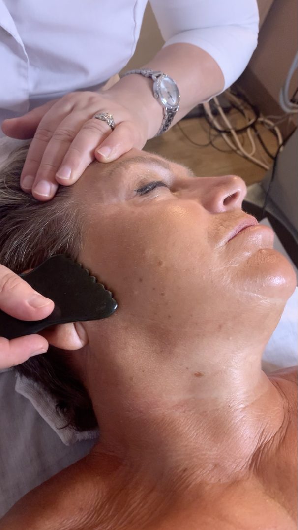 GUA SHA NON-SURGICAL FACE LIFT